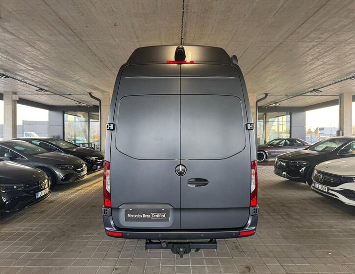 Mercedes-Benz Sprinter 6