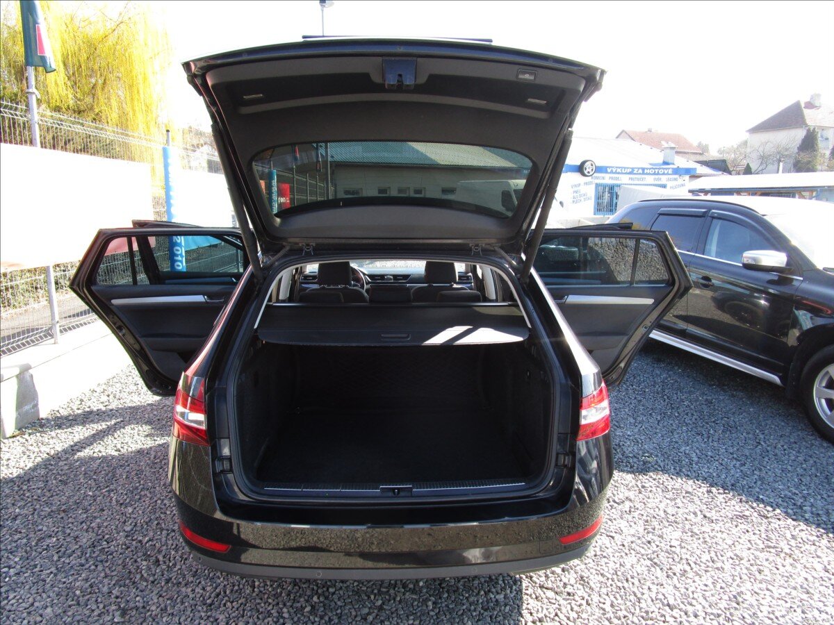 Škoda Superb Kombi 2,0 l 110 kw
