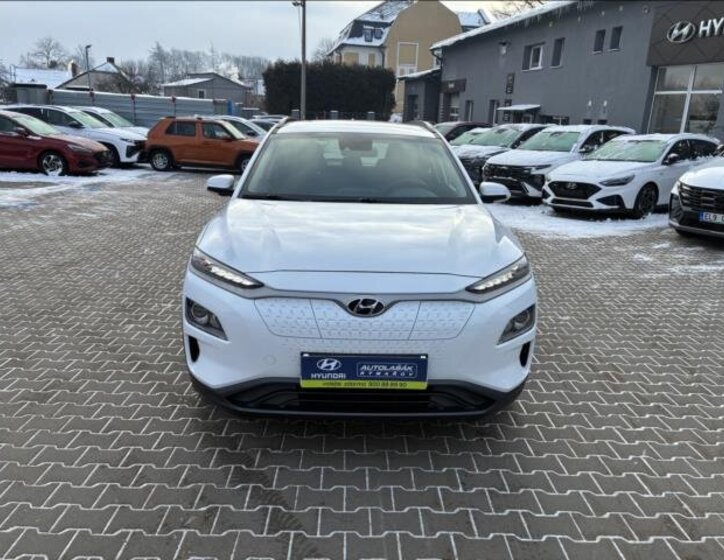 Hyundai Kona SUV / Terénní 0,0 150 kw