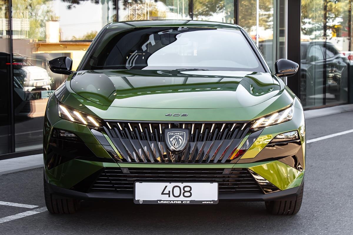 Peugeot 408 Liftback 1,6 l 132 kw