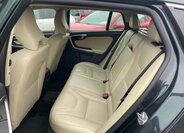 Volvo V60 Kombi 2,4 l 162 kw