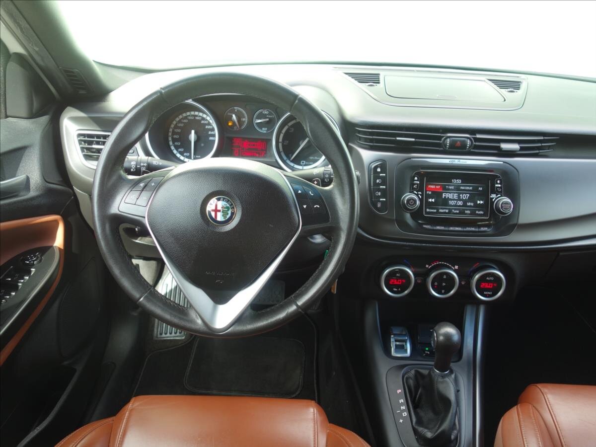 Alfa Romeo Giulietta Hatchback 2,0 l 128 kw