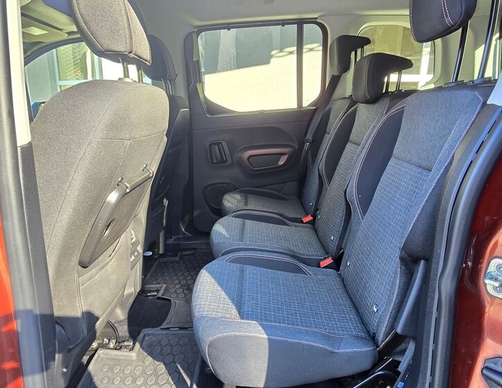 Peugeot Rifter VAN / Minibus 1,2 l 96 kw