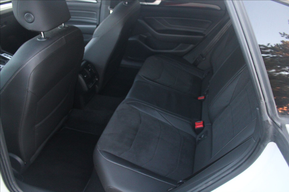 Volkswagen Arteon Liftback 2,0 l 147 kw