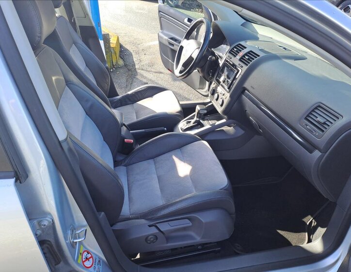 Volkswagen Golf Hatchback 2,0 l 103 kw