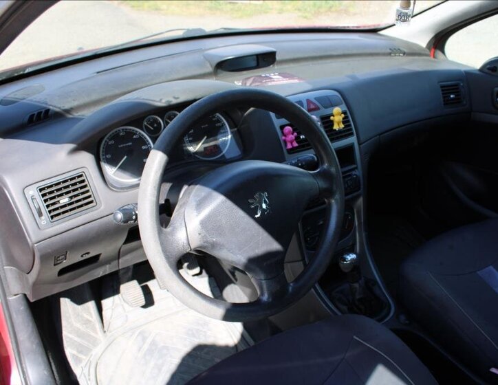 Peugeot 307 Hatchback 2,0 l 66 kw