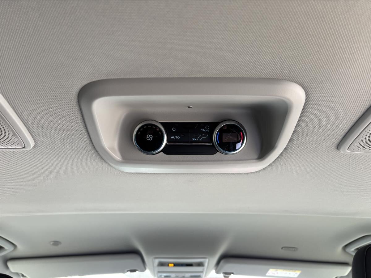 Ford Tourneo Custom Kombi 2,0 l 125 kw