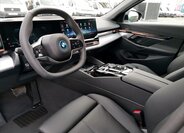 BMW i5 Sedan 0,0 290 kw