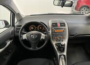 Toyota Auris 5