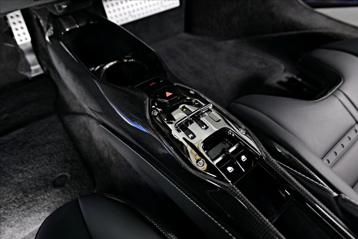 Ferrari SF90 Kupé 4,0 l 736 kw