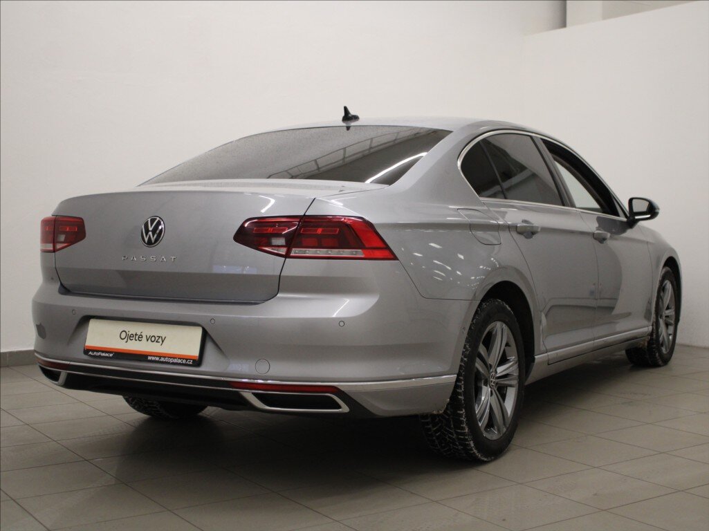 Volkswagen Passat Sedan 2,0 l 110 kw