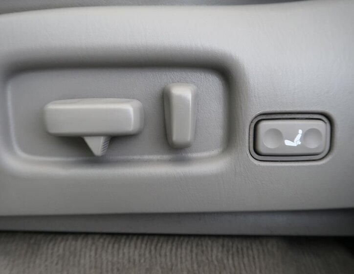 Toyota Land Cruiser SUV 4,7 l 175 kw