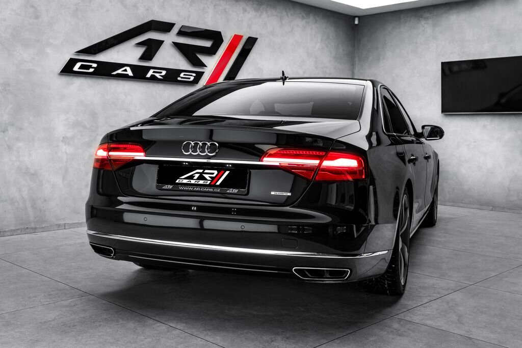 Audi A8 Sedan 4,1 l 283 kw