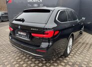 BMW Řada 5 Kombi 3,0 l 210 kw