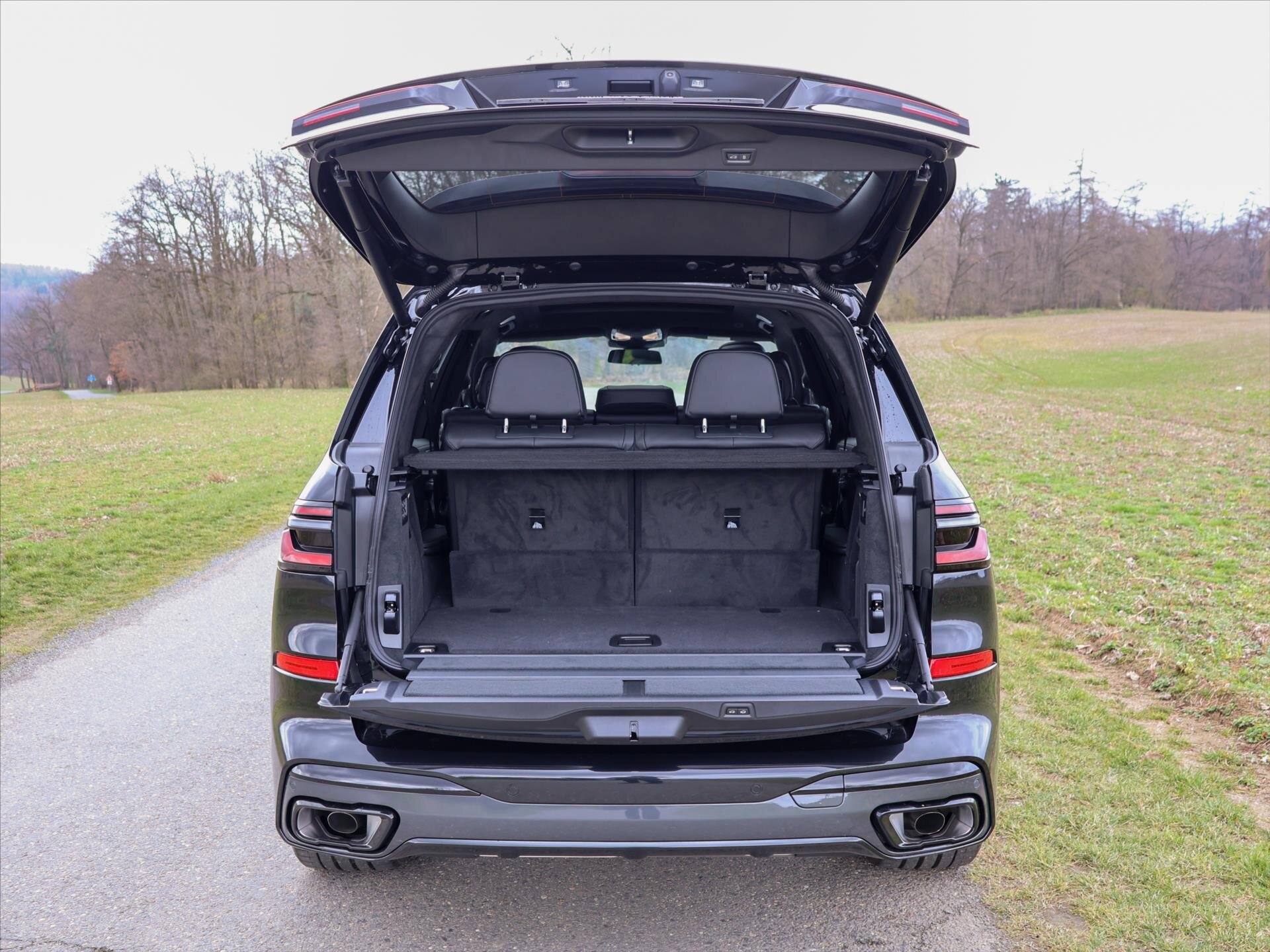 BMW X7 SUV / Terénní 3,0 l 259 kw