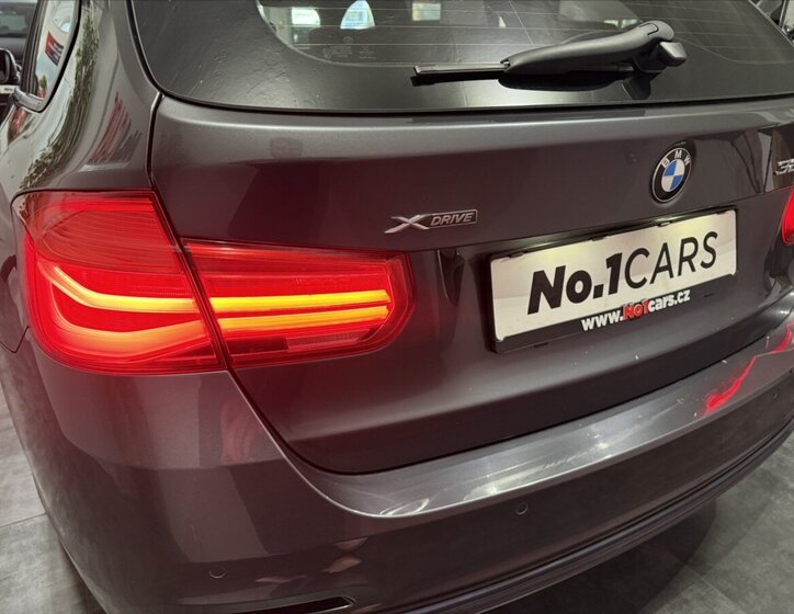 BMW Řada 3 30