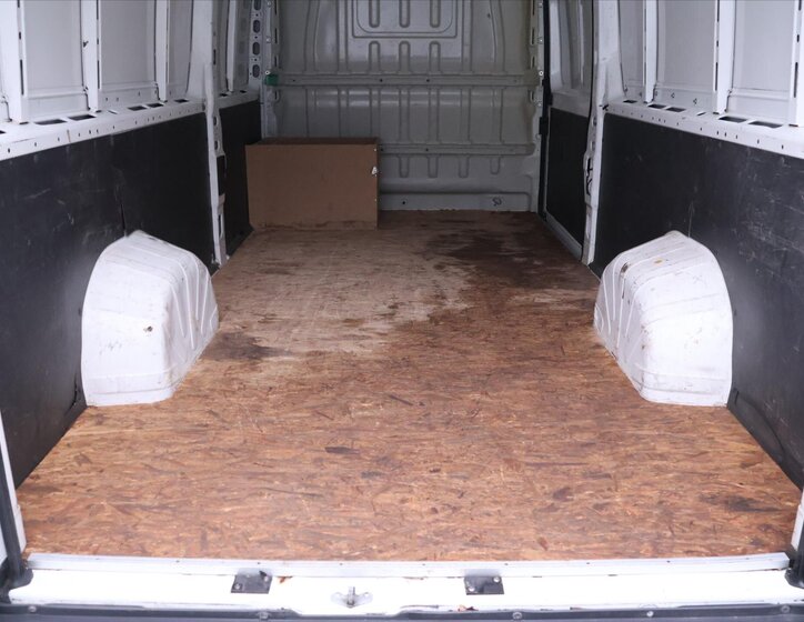 Peugeot Boxer Skříň 2,0 l 96 kw