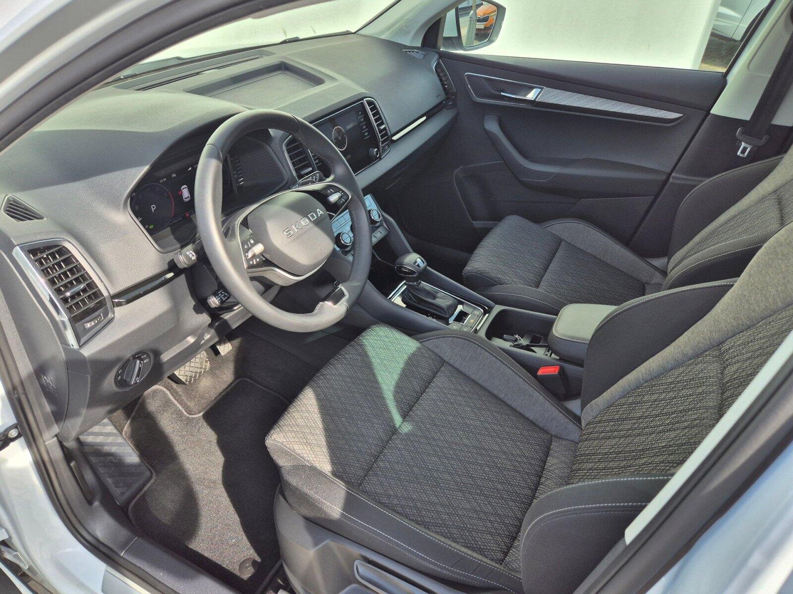 Škoda Karoq SUV / Terénní 1,5 l 110 kw