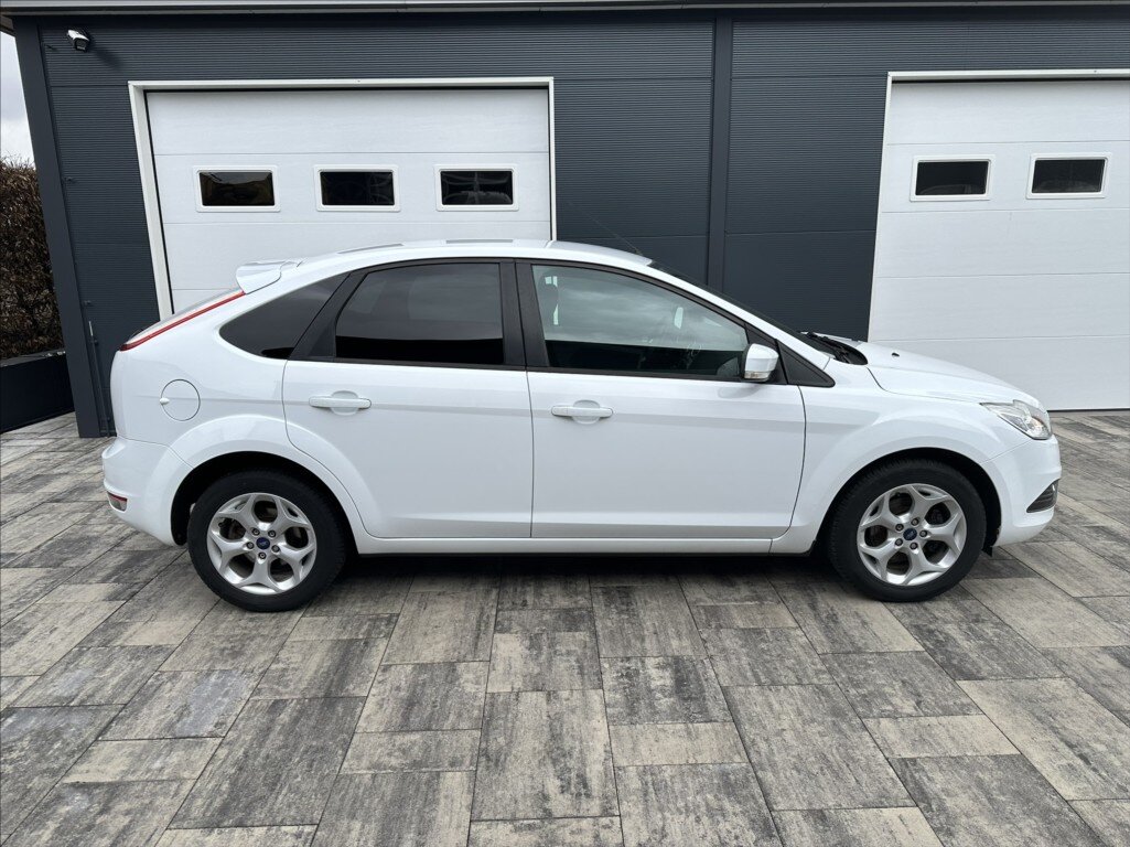 Ford Focus Hatchback 1,6 l 74 kw