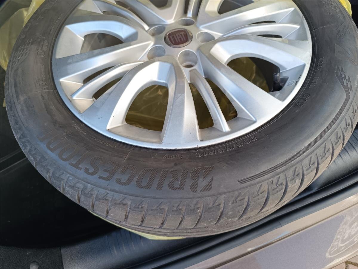 Fiat Tipo Sedan / Limuzína 1,4 l 70 kw