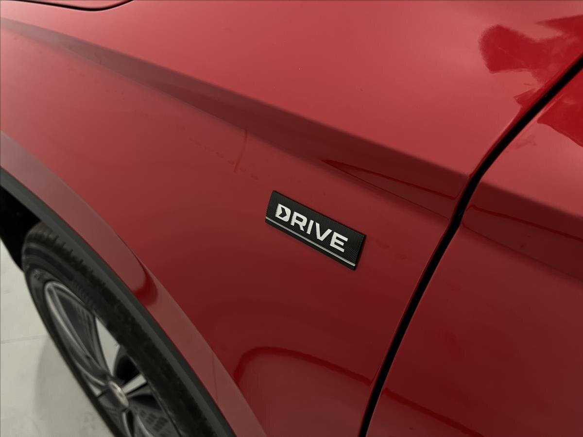 Škoda Karoq SUV 1,5 l 110 kw