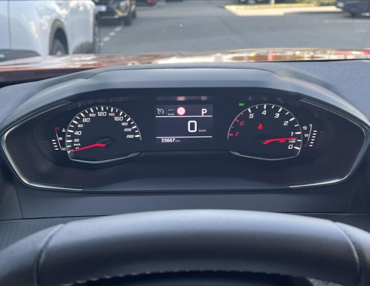 Peugeot 2008 SUV / Terénní 1,2 l 96 kw