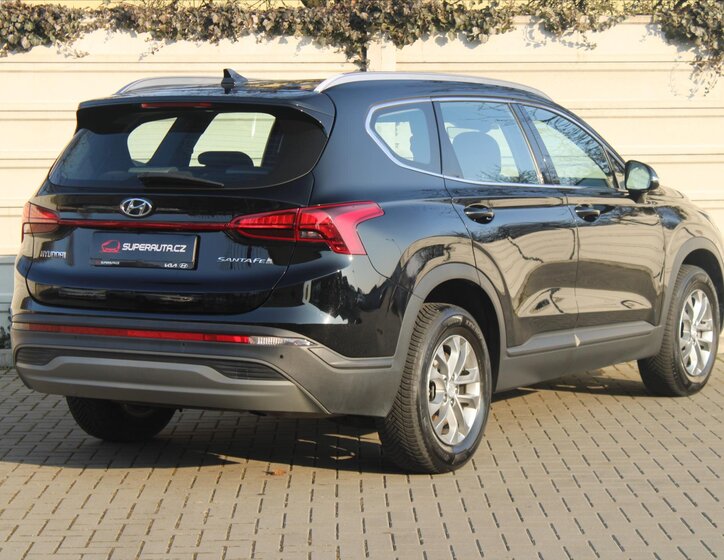 Hyundai Santa Fe 6