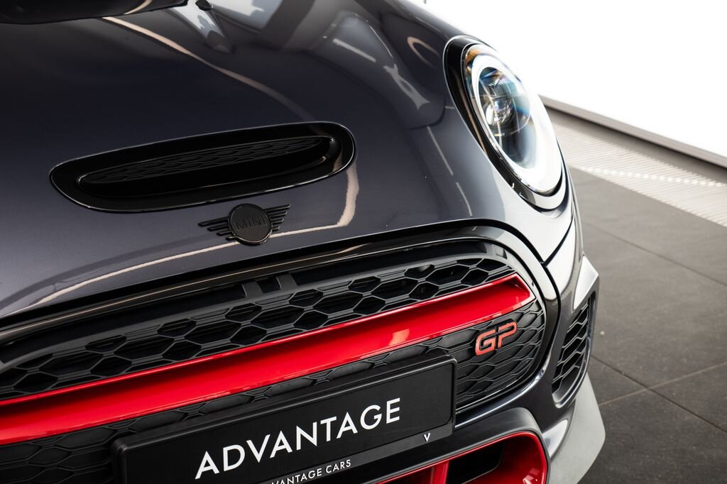 Mini Cooper Hatchback 2,0 l 225 kw