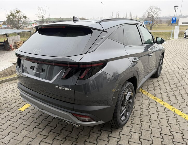 Hyundai Tucson SUV 1,6 l 110 kw
