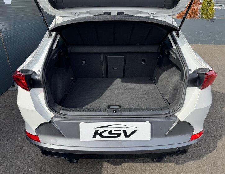 Cupra Formentor SUV / Terénní 2,0 l 110 kw