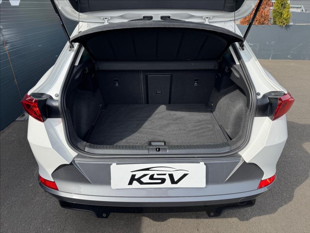 Cupra Formentor SUV / Terénní 2,0 l 110 kw