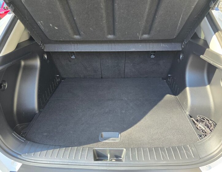 Hyundai Kona SUV / Terénní 1,6 l 145 kw