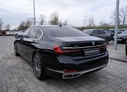 BMW Řada 7 Sedan / Limuzína 6,6 l 430 kw