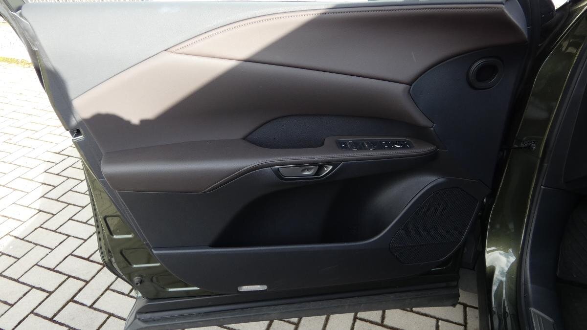 Lexus RX 350h SUV / Terénní 2,5 l 140 kw