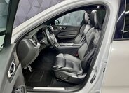 Volvo XC60 SUV / Terénní 2,0 l 288 kw