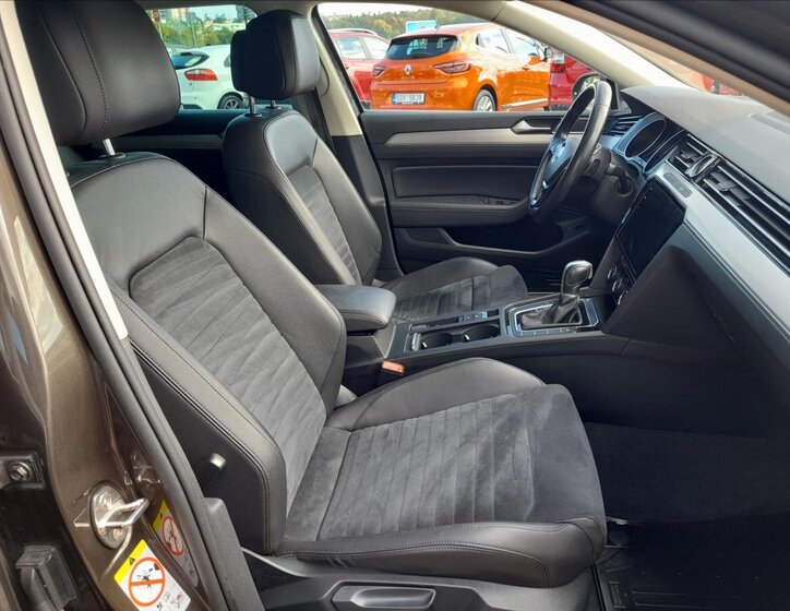 Volkswagen Passat Kombi 2,0 l 140 kw