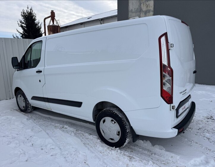 Ford Transit Custom 10