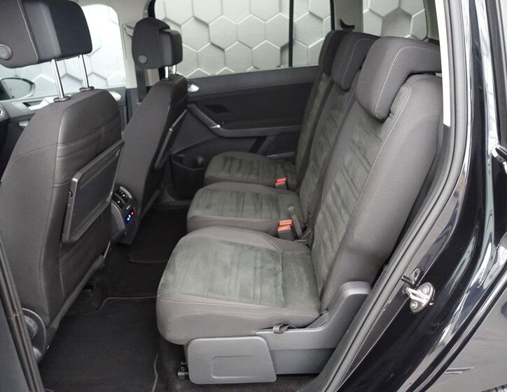 Volkswagen Touran 24