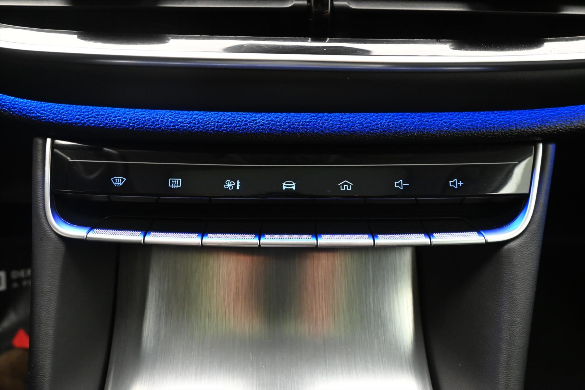 MG EHS SUV / Terénní 1,5 l 119 kw