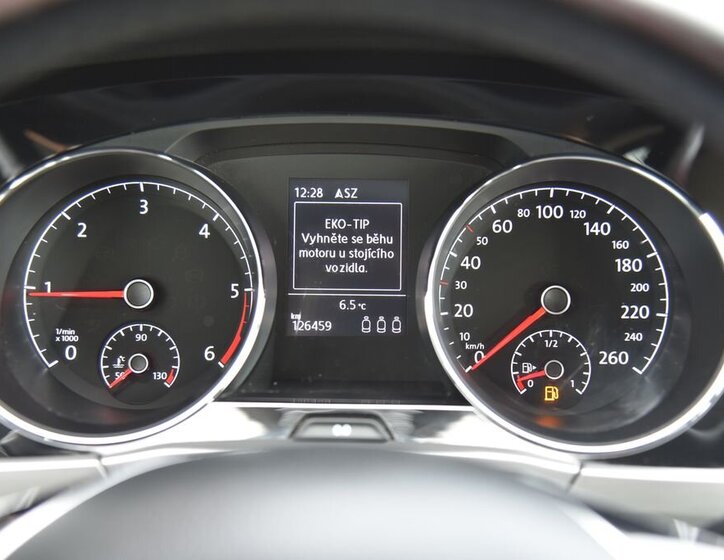 Volkswagen Touran MPV 2,0 l 90 kw