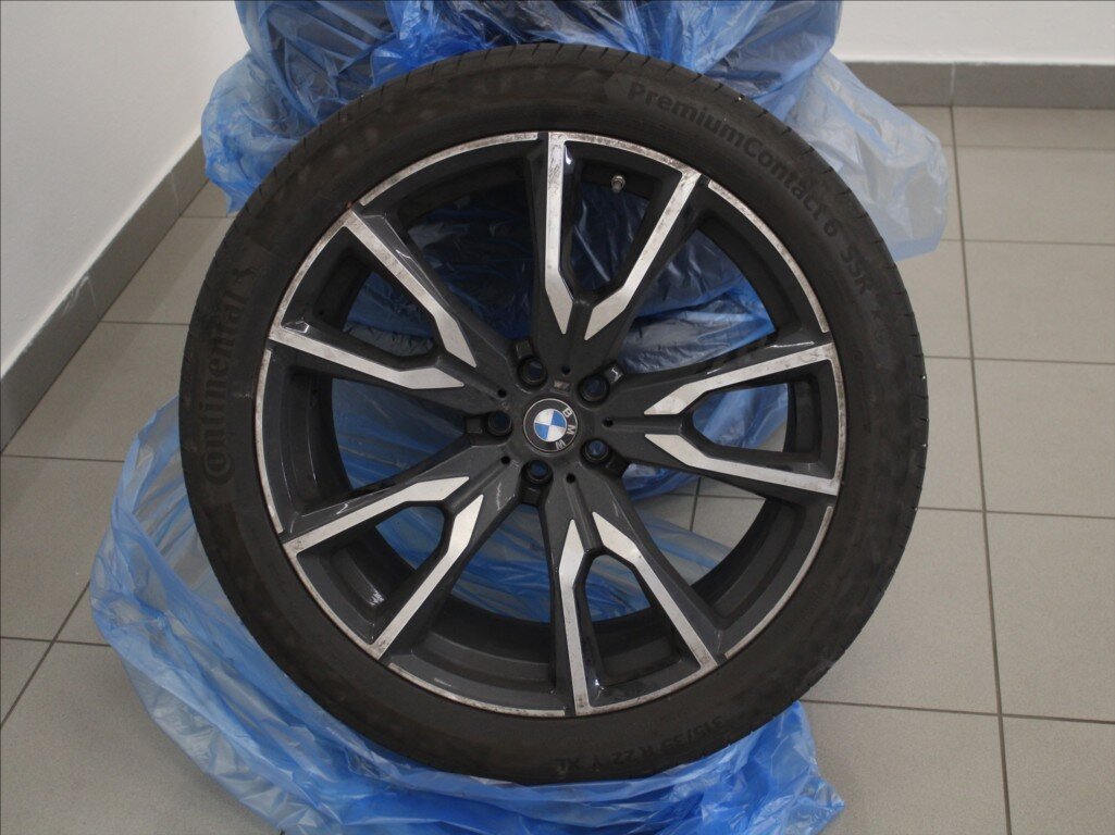 BMW X7 SUV / Terénní 3,0 l 250 kw