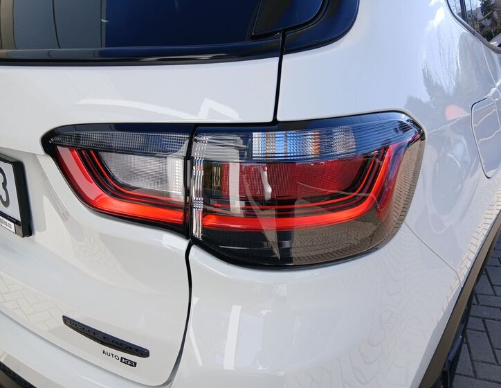 Jeep Compass SUV / Terénní 1,5 l 96 kw