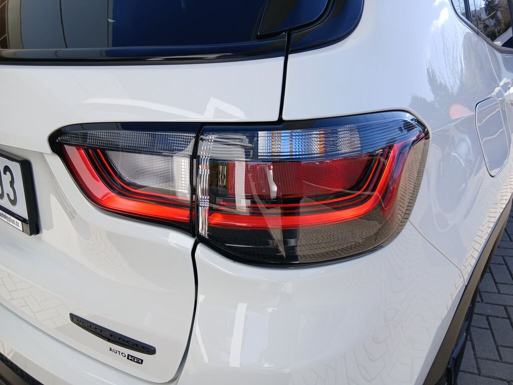 Jeep Compass SUV / Terénní 1,5 l 96 kw