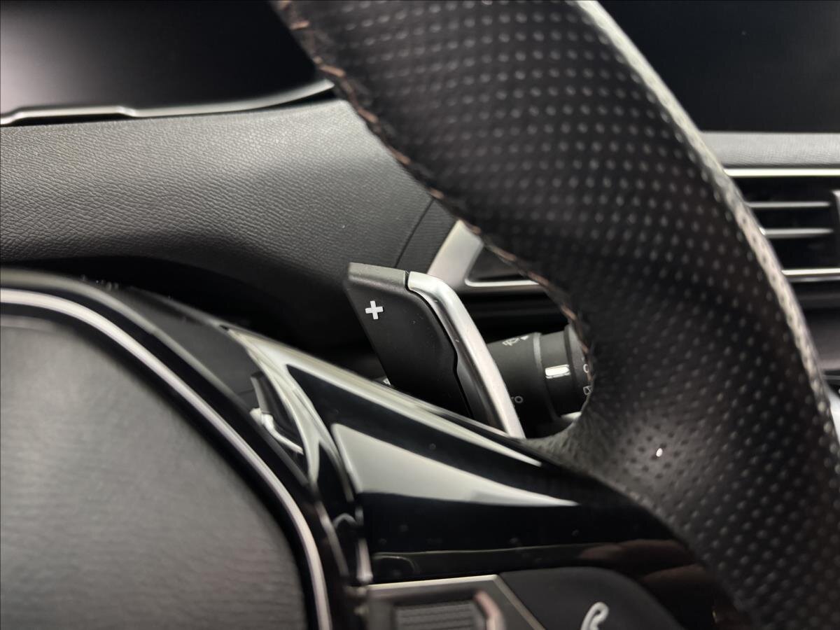 Peugeot 5008 SUV / Terénní 2,0 l 133 kw