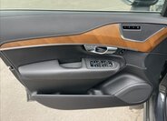 Volvo XC90 SUV 2,0 l 173 kw