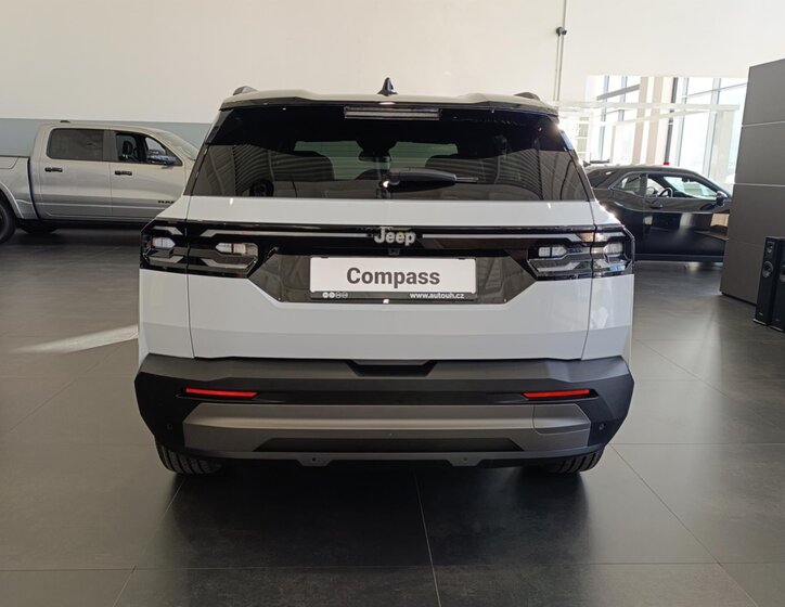 Jeep Compass SUV / Terénní 1,2 l 107 kw