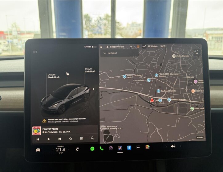 Tesla Model 3 Sedan / Limuzína 0,0 366 kw