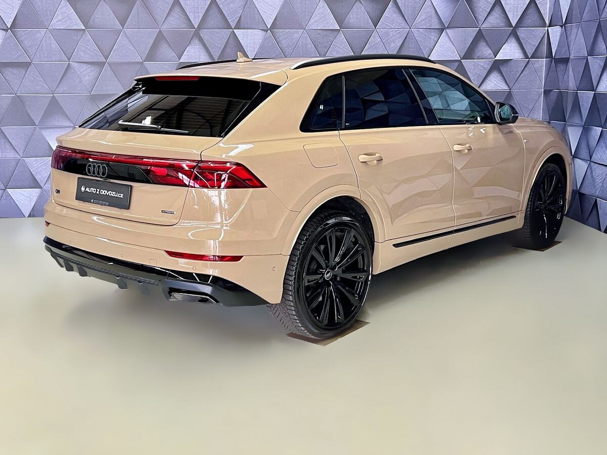 Audi Q8 SUV / Terénní 3,0 l 210 kw