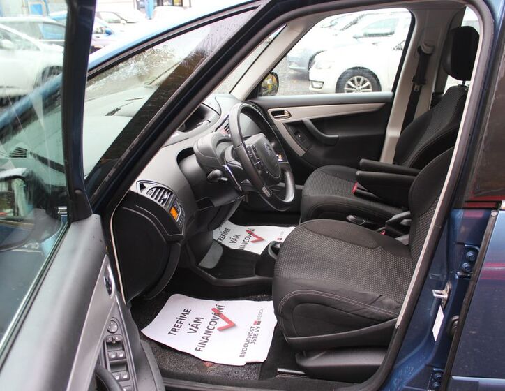 Citroën C4 Picasso 9