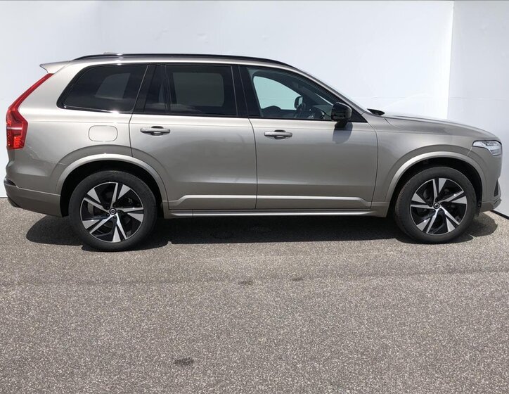 Volvo XC90 SUV / Terénní 2,0 l 173 kw